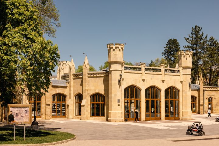 Нарзанная галерея