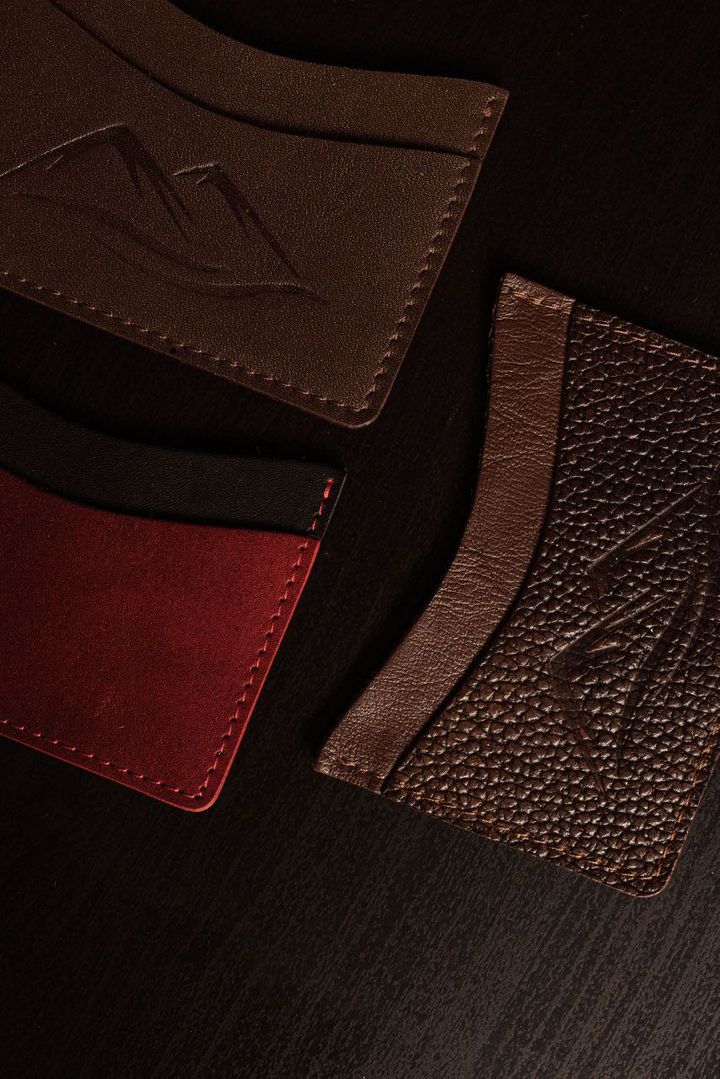 Кардхолдер ручной работы 